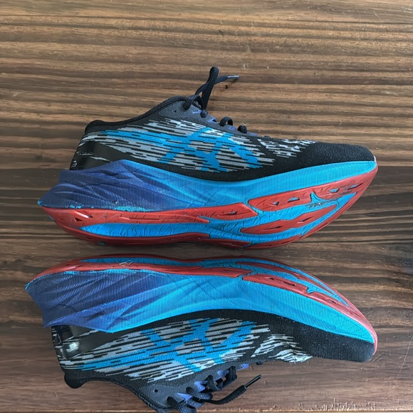 ASICS Novablast 3 Running Shoes - Picture 5 of 12